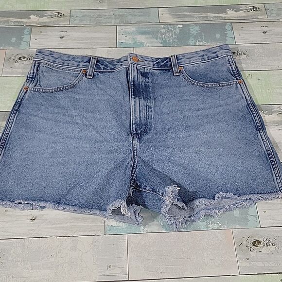 Wrangler Jeans Donna A-Lines Shorts sz 33 NWT - Picture 1 of 5
